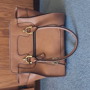 London Fog Knightsbridge leather handbag/satchel